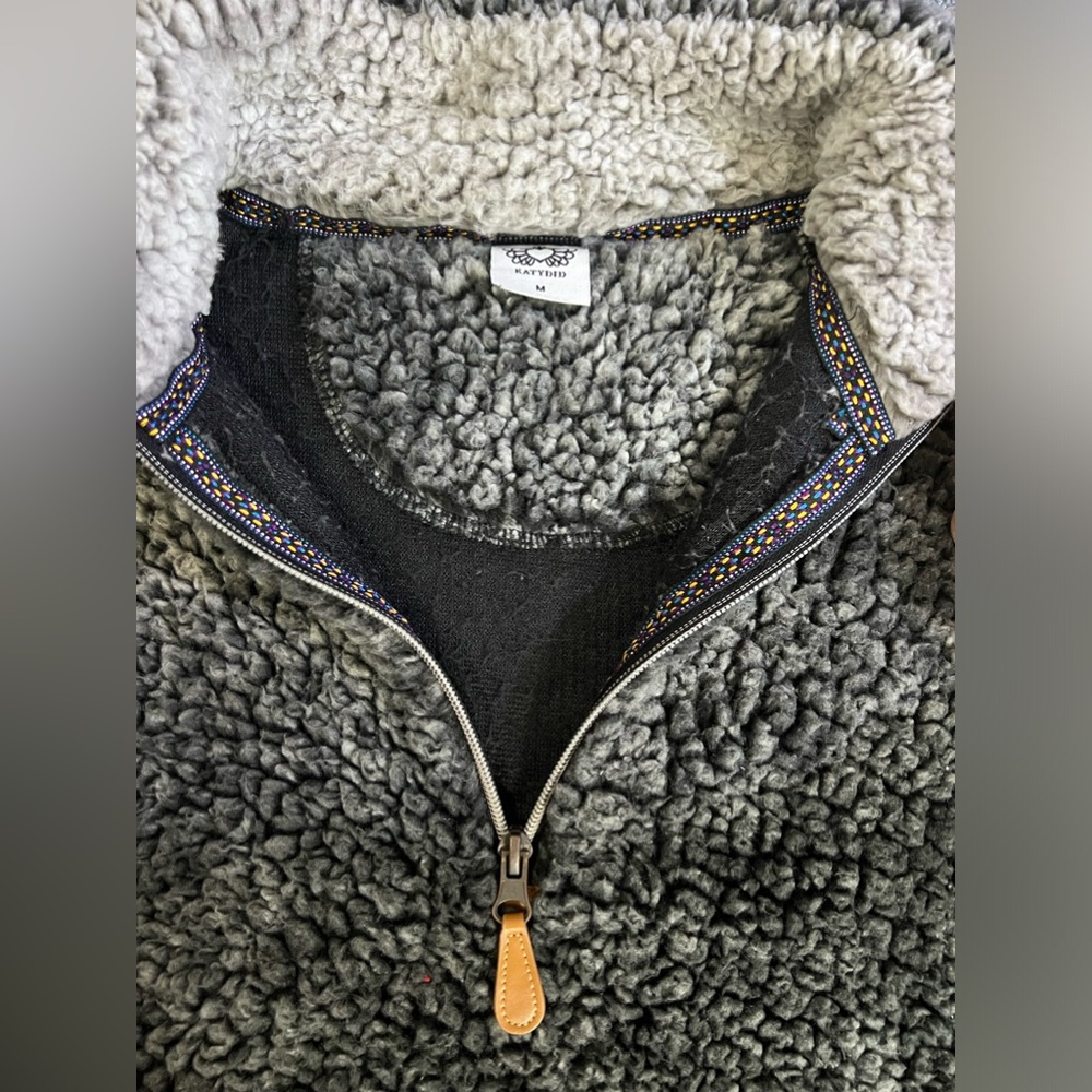 Sweater - Picture 2 of 2